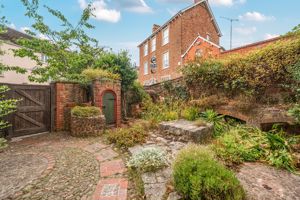 Photo 15- click for photo gallery